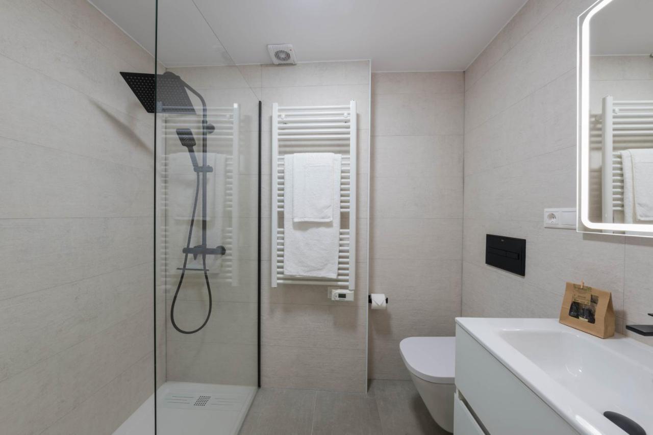 Garden Fisterra - Jacuzzi, Jardin Privado Y Vista Mar Apartment Bagian luar foto