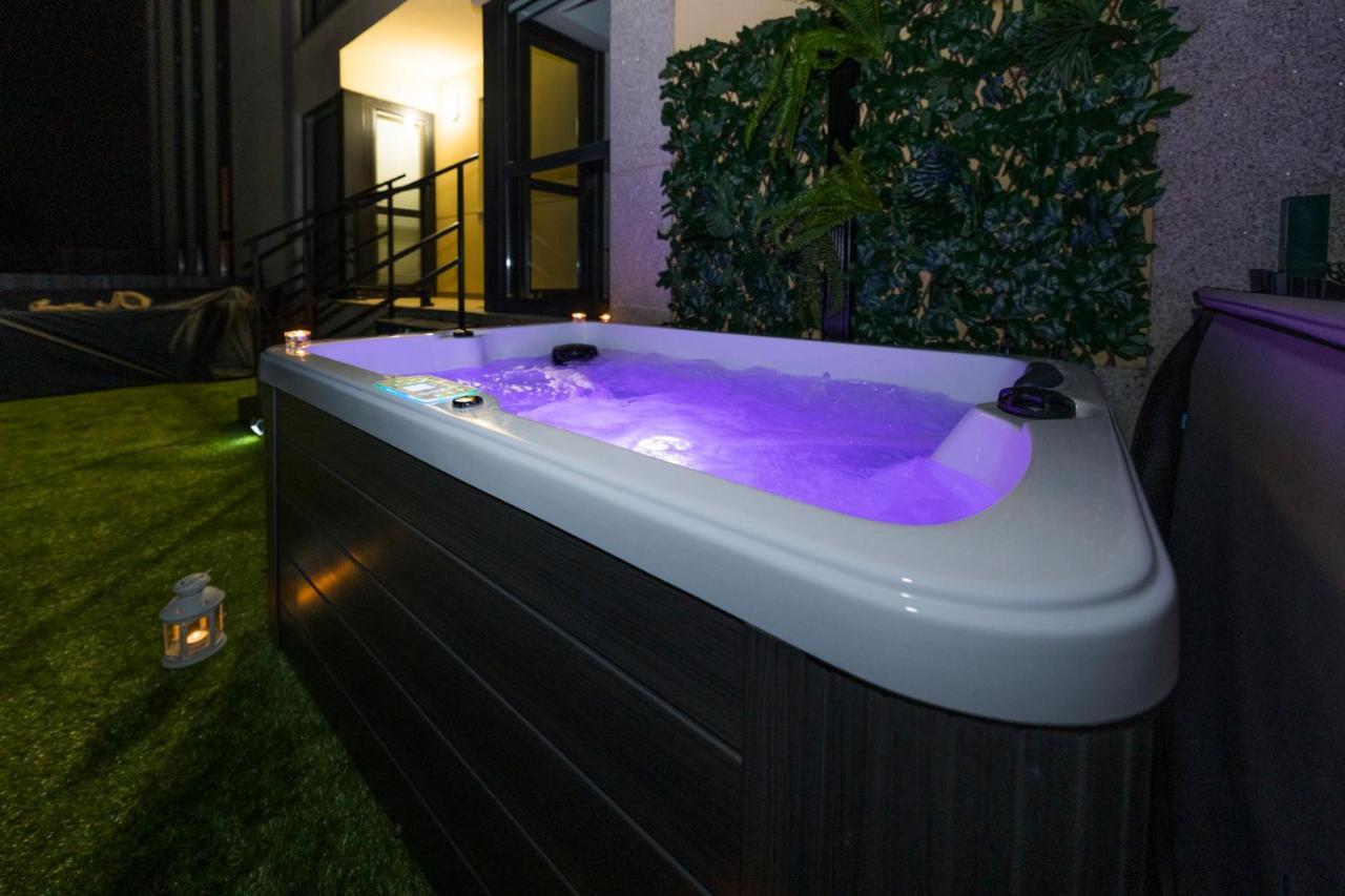 Garden Fisterra - Jacuzzi, Jardin Privado Y Vista Mar Apartment Bagian luar foto
